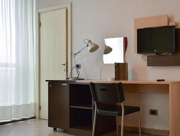 Hotel Lux Modena Esterno foto