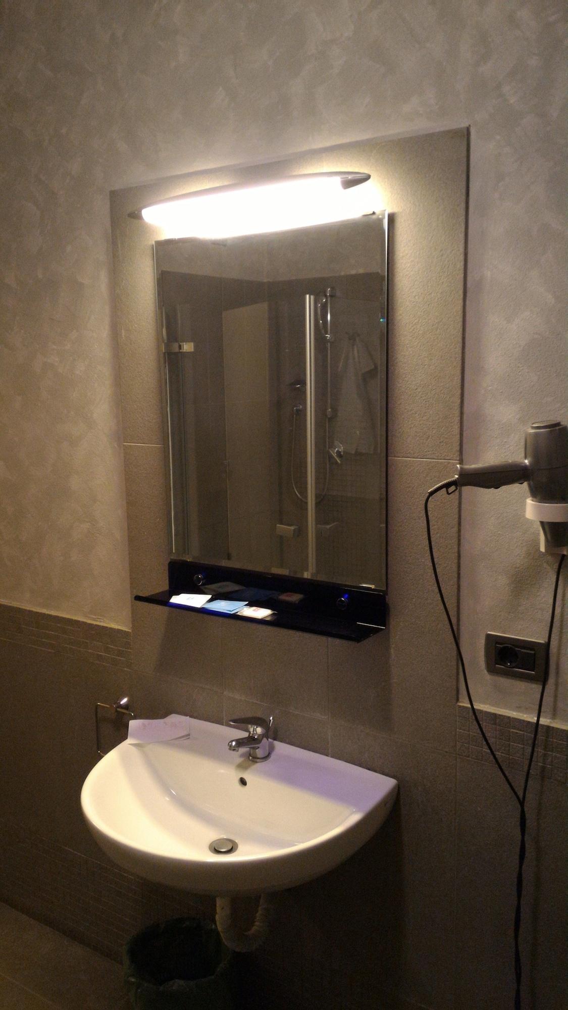 Hotel Lux Modena Esterno foto