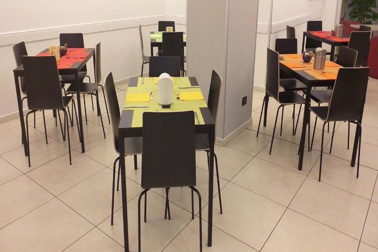 Hotel Lux Modena Esterno foto